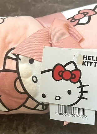 Hello kitty cotton shawl, brand: Hello Kitty, condition: New with tags, £8.50, £9.48 includes Buyer Protection