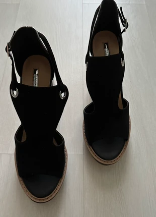 Sandales à talon et plateforme avant - noire - Gaudi - cuir - 40 - neuve, marque: Gaudi, état: Neuf sans étiquette, taille: 40, 25,00 €, 26,95 € Protection acheteurs incluse