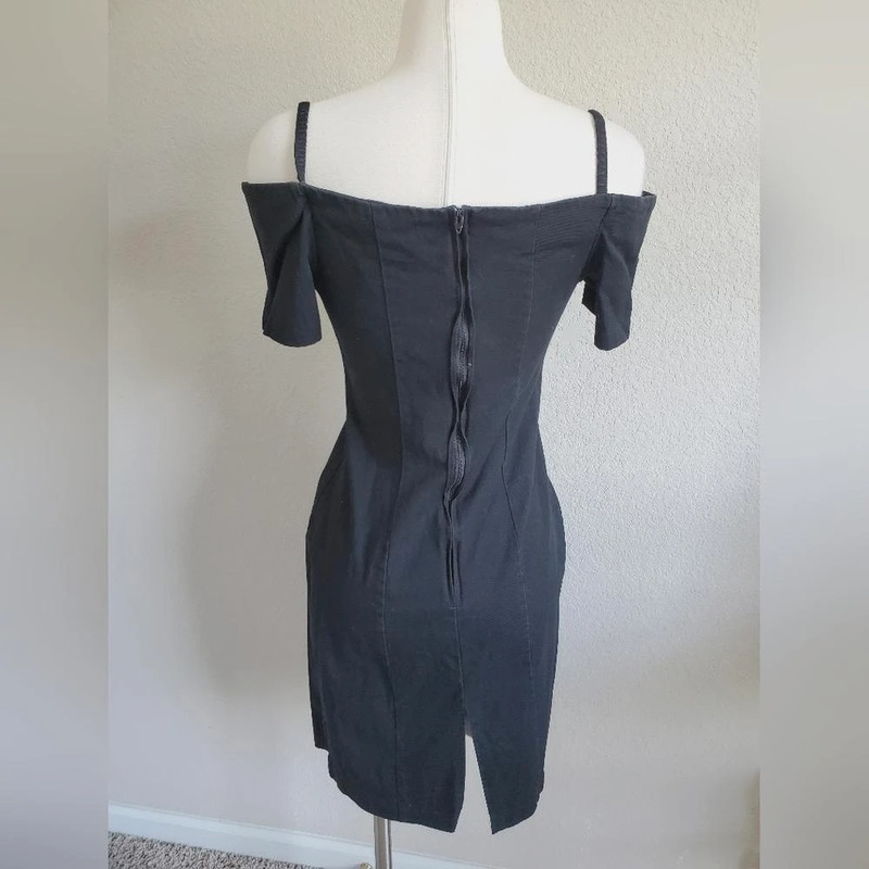 Vintage Incognito off the shoulder dress 2