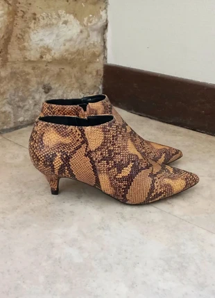 Bottines basses à talons New Look, marque: New Look, état: Neuf avec étiquette, taille: 37, 14,00 €, 15,40 € Protection acheteurs incluse