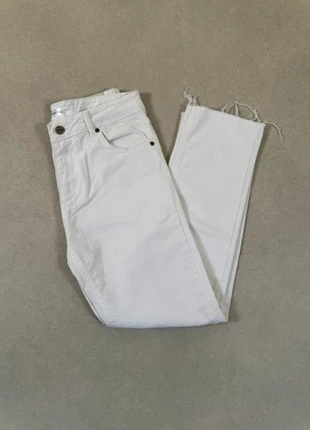 Jean blanc Anine Bing - Taille 29 / état irréprochable, brand: Anine Bing, condizioni: Nuovo senza cartellino, taglia: S / IT 40 / EU 36, €40.00, €42.70 include la Protezione acquisti