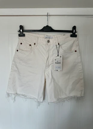 ZARA - Distressed denim shorts, brand: Zara, condition: New with tags, size: M / UK 12-14, £14.00, £15.40 includes Buyer Protection