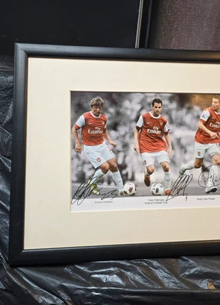 Framed signed photo of Arsenal greats, brand: Arsenal, condition: Very good, £72.00, £76.30 includes Buyer Protection