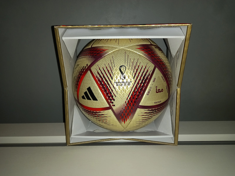 adidas Ballon Al Hilm Pro Coupe du Monde 2022 Finale Ballon de Match -  Doré/Bordeaux/Bordeaux