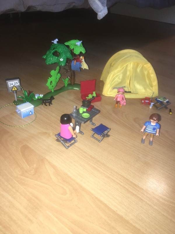 Playmobil - Famille et tente de camping