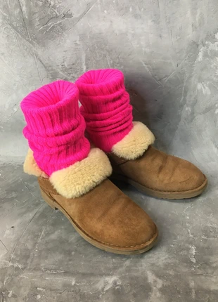 UGG authentiques en suède marron avec doublure intérieure en véritable peau de mouton retournée P38, marque: UGG, état: Bon état, taille: 38, 34,50 €, 36,93 € Protection acheteurs incluse