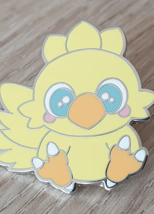 Final Fantasy Chocobo Anime Japan Cosplay FF Gaming Enix Nerd Pin Anstecker, staat: Heel goed, € 11,00, € 12,25 inclusief Kopersbescherming