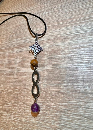 Colgante infinito y nudo de bruja acero inoxidable con ojo de tigre y amatista, merk: Amuleto, staat: Nieuw met prijskaartje, € 7,00, € 8,05 inclusief Kopersbescherming