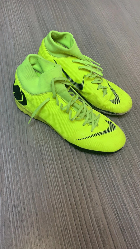 Chaussur foot nike on sale