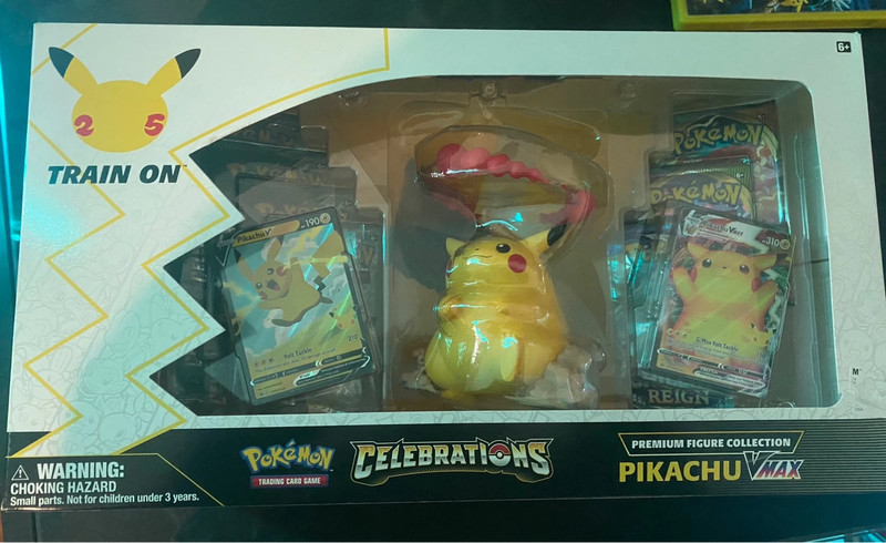 Pikachu vmax - Vinted