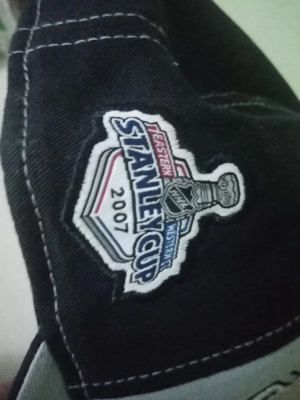 Anaheim Ducks 2007 NHL Stanley Cup Champions Reebok Strapback Hat Cap