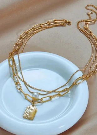 Jolie collier multirang, condition: New without tags, €10.00, €11.20 includes Buyer Protection