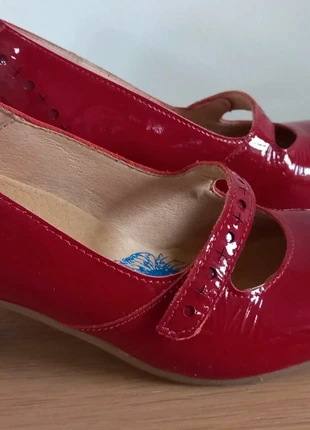 Rode lakleer schoenen van Brako maat 36, merk: Brako, staat: Nieuw met prijskaartje, maat: 36, € 22,00, € 23,80 inclusief Kopersbescherming