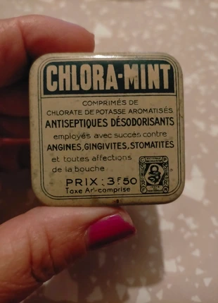 Ancienne boite publicitaire de médicaments, marque: Chora-Mint, état: Bon état, 3,50 €, 4,38 € Protection acheteurs incluse