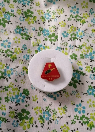 Pins la champenoise Aÿ, merk: Champagne, staat: Heel goed, € 2,00, € 2,80 inclusief Kopersbescherming Pro