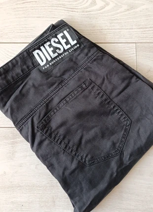 Jeans Diesel noir coupe boyfriend taille 36/38FR, marque: Diesel, état: Très bon état, taille: S / 36 / 8, 15,00 €, 16,45 € Protection acheteurs incluse