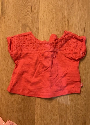 T-shirt , marca: Obaïbi, estado: Muito bom, tamanho: Até 1 mês / 50 cm, €1.50, €2.28 inclui Proteção do Comprador