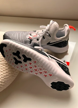 Baskets Nike T40 🌸, marke: Nike, zustand: Sehr gut, größe: 40, 9,50 €, 10,68 € inklusive Vinted-Käuferschutz