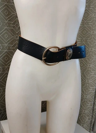 Belle ceinture en cuir véritable, brand: Vintage, condition: Very good, size: 80 cm, €25.00, €26.95 includes Buyer Protection