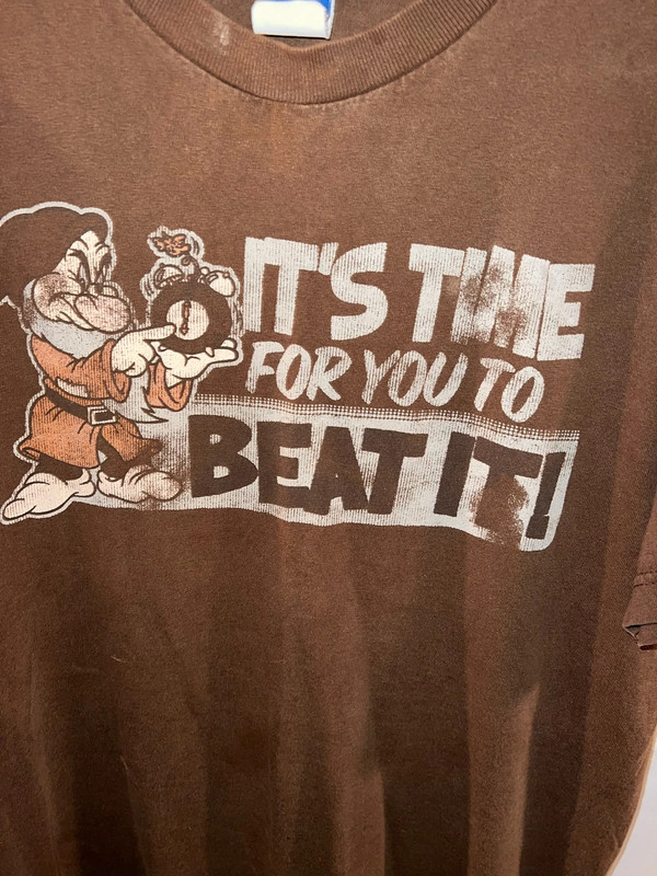 Disney Grumpy brown T-shirt “It’s Time for you to beat it” size M 2