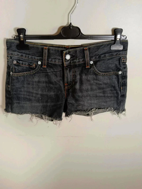 C16 short gris Levi's W29