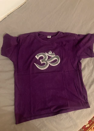 Om T-Shirts 100% Baumwolle, marke: Sonstiges, zustand: Sehr gut, größe: S / 36 / 8, 30,00 €, 31,70 € inklusive Vinted-Käuferschutz