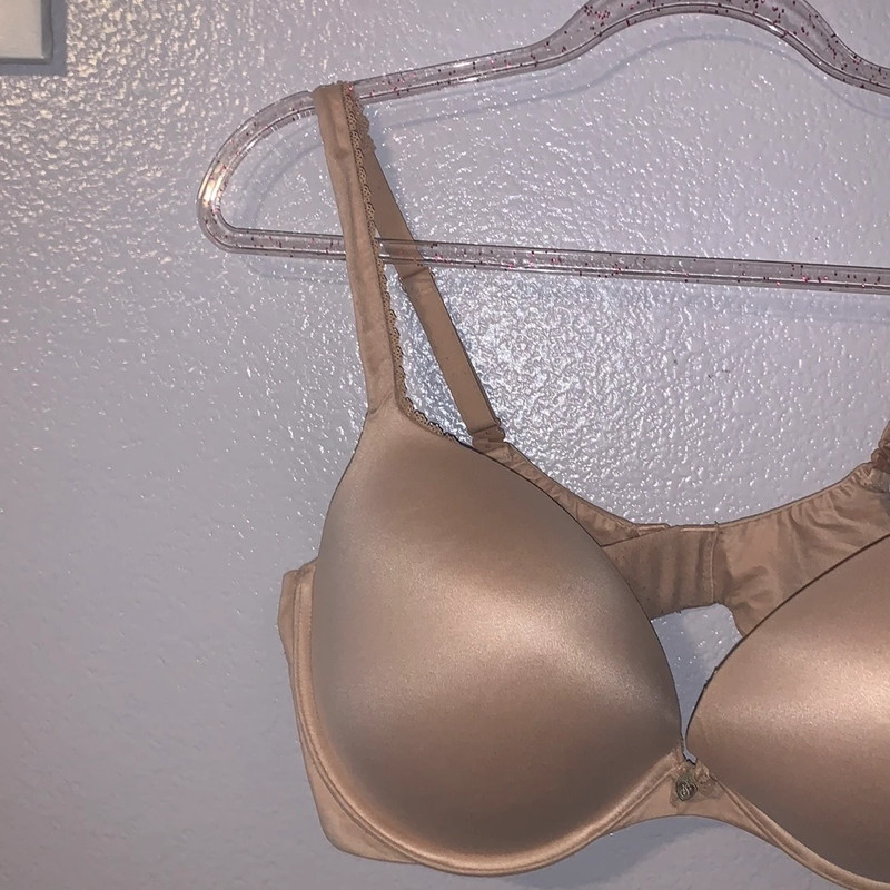 Victoria’s Secret Body Nude Pigeonnant Push Up Bra 38DD 3