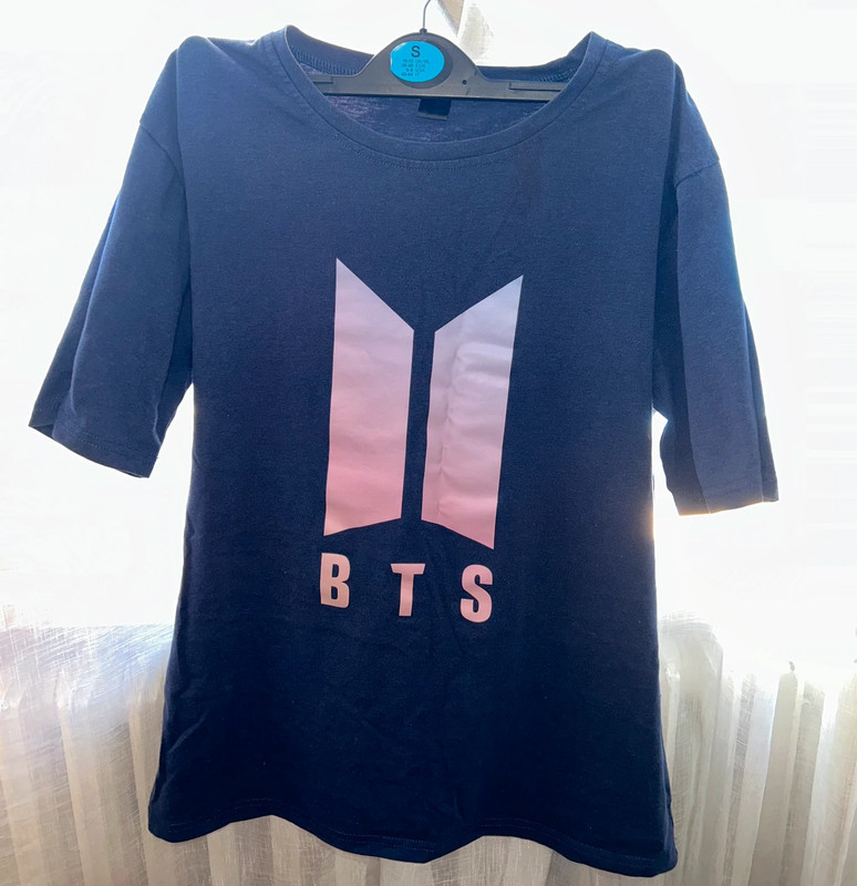 Tshirt Kpop Bts V Maglia a maniche corte Amazon Vinted