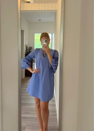 Blau weiß gestreiftes Sommerkleid, merk: Primark, staat: Heel goed, maat: M / 38 / 10, € 2,50, € 3,33 inclusief Kopersbescherming