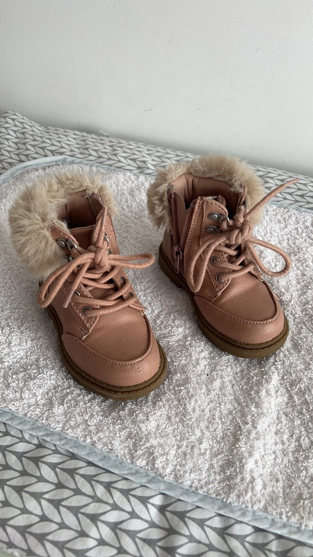 Infant boots size discount 5