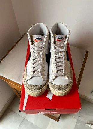Nike Blazer Mid ‘77, marca: Nike, estado: Muy bueno, tamaño: 38.5, 20,00 €, 21,00 € Protección al comprador incluida