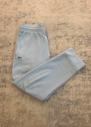 Jogging Lacoste Bleu Clair M – Confort & Style Iconique, marque: Lacoste, état: Très bon état, taille: M, 35,00 €, 37,45 € Protection acheteurs incluse