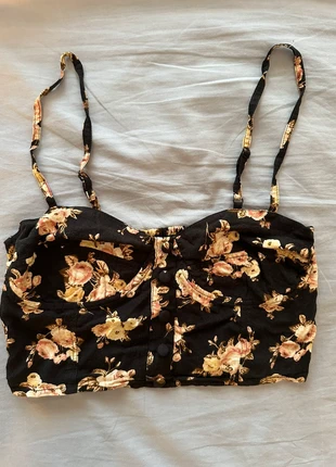 Crop Top floral Motel, marque: Motel, état: Très bon état, taille: M / 38 / 10, 5,00 €, 5,95 € Protection acheteurs incluse