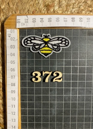 Patch ecusson thermocollant abeille, brand: Patchwork, condition: Very good, size: Other, €3.99, €4.89 includes Buyer Protection