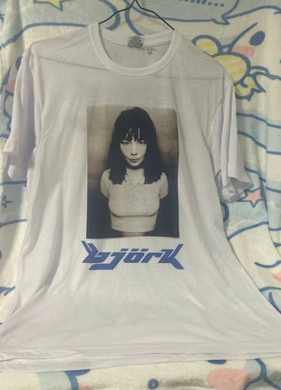 Camiseta blanca Bjork estampado frente y atras, Talla M, marque: Local, état: Très bon état, taille: M / 38 / 10, 27,00 €, 29,05 € Protection acheteurs incluse