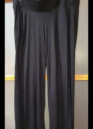 Pantalón negro, flojo, ancho, merk: H&M, staat: Heel goed, maat: L / 40 / 12, € 13,00, € 14,35 inclusief Kopersbescherming