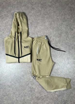Survêtement jogging comme des loups beige capuche zip / Taille XS, marca: Comme des Loups, estado: Muy bueno, tamaño: XS, 50,00 €, 53,20 € Protección al comprador incluida