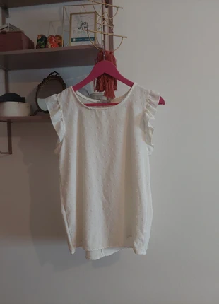 Blusa branca com detalhes e folhos, marca: New Collection, estado: Muito bom, tamanho: XS / 34 / 6, €4.00, €4.90 inclui Proteção do Comprador