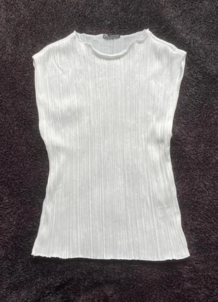 Haut sans manches (style accordéon), brand: Zara, condition: Very good, size: M / 38 / 10, €10.00, €11.20 includes Buyer Protection
