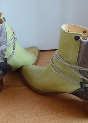 Prophecy Lederstifeletten gr.41, Kiwi, Schlangelederr, marke: Prophecy, zustand: Gut, größe: 41, 115,00 €, 121,45 € inklusive Vinted-Käuferschutz