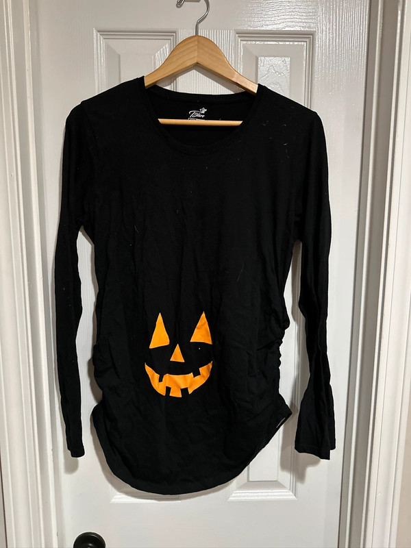 Halloween Jack-o’-lantern Long Sleeved Maternity Shirt - Size XL 1