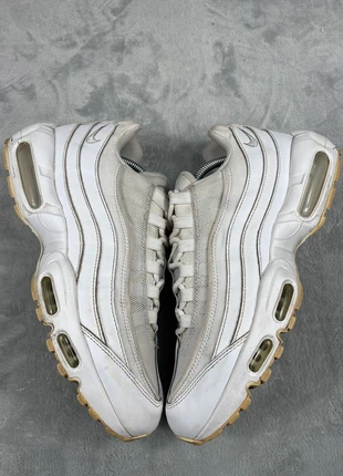 Air max 95 White, marke: Nike, zustand: Sehr gut, größe: 44, 25,00 €, 26,95 € beinhaltet Vinted-Käuferschutz Pro