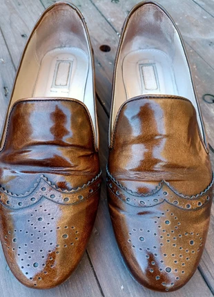 Sapatos rasos castanhos da marca Uterque, marca: Uterqüe, estado: Bom, tamanho: 38, €21.00, €22.75 inclui Proteção do Comprador