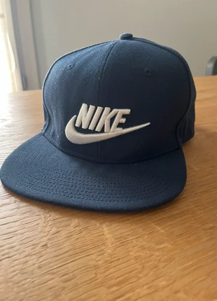 Cappellino Nike, marke: Nike, zustand: Sehr gut, größe: Einheitsgröße, 5,00 €, 5,95 € inklusive Vinted-Käuferschutz