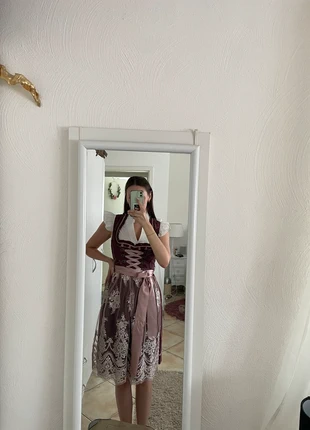 Lila-rosa Dirndl, marque: MarJo, état: Très bon état, taille: S / 36 / 8, 120,00 €, 126,70 € Protection acheteurs incluse