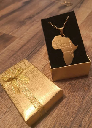 Collier Pendentif Chaine Dorée Afrique, marke: Afrique, zustand: Neu, mit Etikett, 10,00 €, 11,20 € inklusive Vinted-Käuferschutz