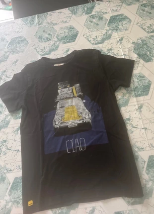 T shirt, merk: Catimini, staat: Heel goed, maat: 10 jaar / 140 cm, € 1,50, € 2,28 inclusief Kopersbescherming