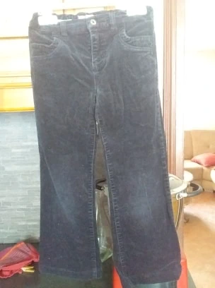 pantalon velours cotelé, merk: Point Zero, staat: Heel goed, maat: 6 jaar / 116 cm, € 2,00, € 2,80 inclusief Kopersbescherming