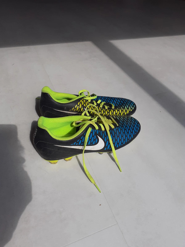 Magistra nike top