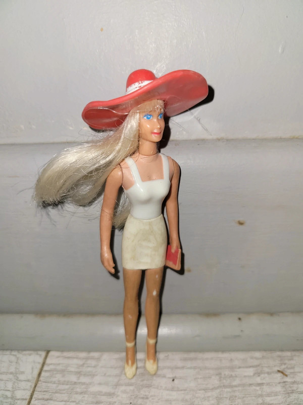 Figurines Barbie McDonald s Vinted
